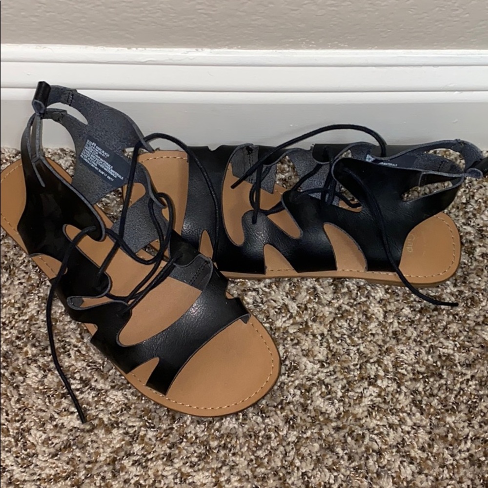 Gap sandals. Size 9